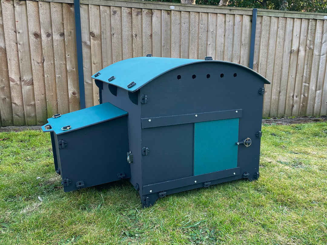 Black Standard Chicken Coop (Up to 4 large chickens)