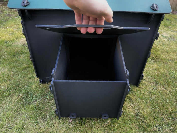 Black Standard Chicken Coop (Up to 4 large chickens)