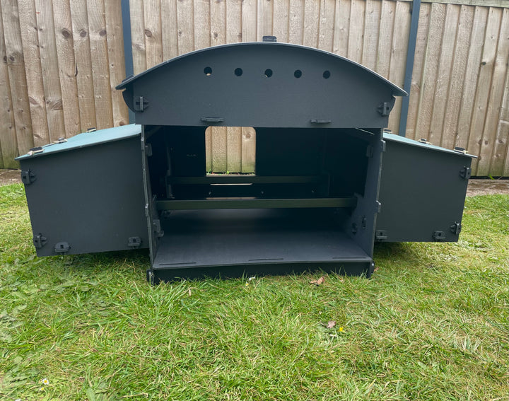 Black large Chicken Coop with Two Double Nest Boxes (Up to 6 large chickens)