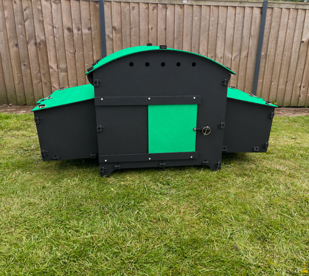 Black large Chicken Coop with Two Double Nest Boxes (Up to 6 large chickens)