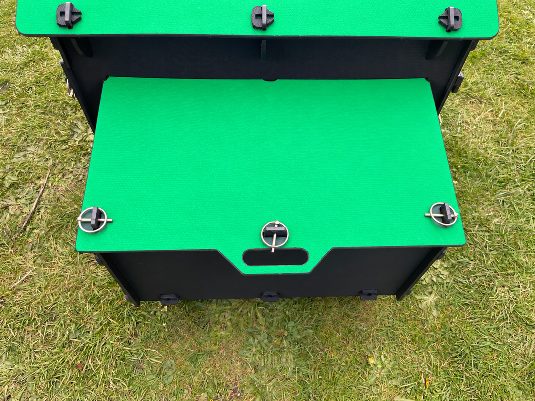 Black Extra Large Chicken Coop ( Up to 12 large chickens)