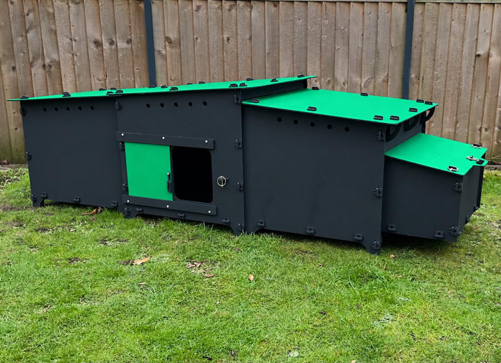 Black Extra Large Chicken Coop ( Up to 12 large chickens)